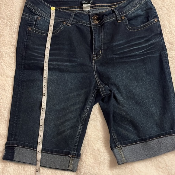 Venus Bermuda shorts- size 14 - Picture 3 of 7